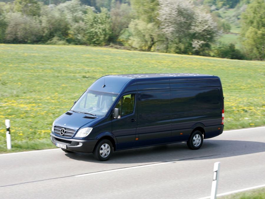  Mercedes-Benz Sprinter High Roof Van 2006 года  (фото 26 из 33)